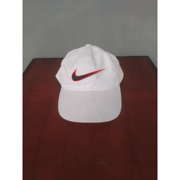 Topi Nike Vintage Second