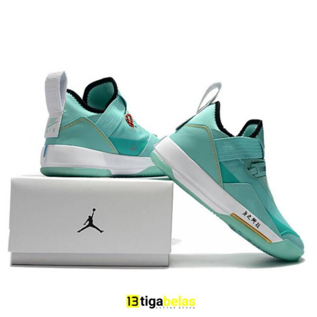 SEPATU AIR JORDAN 33 LOW SE guo ailun