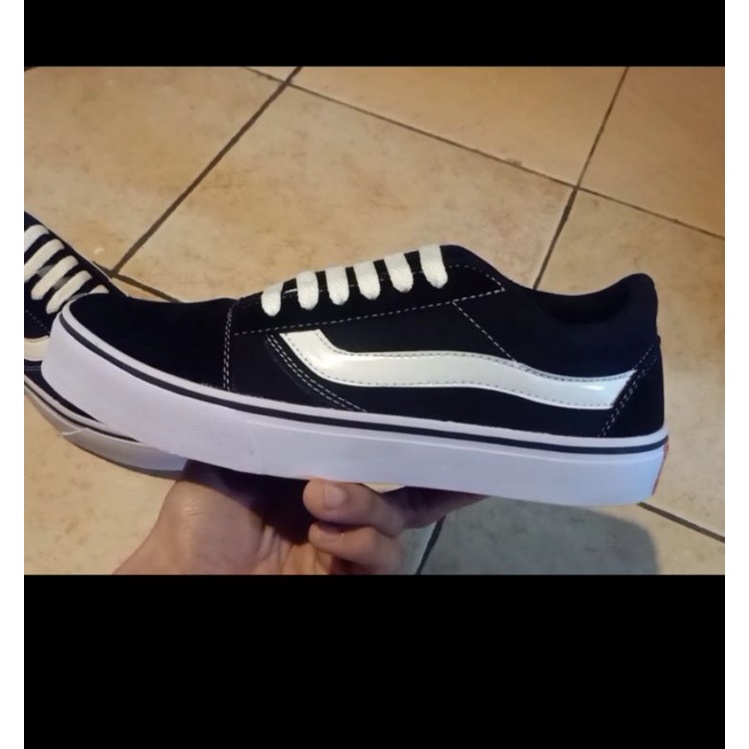 sepatu sneakers vans old skool murah berkualitas