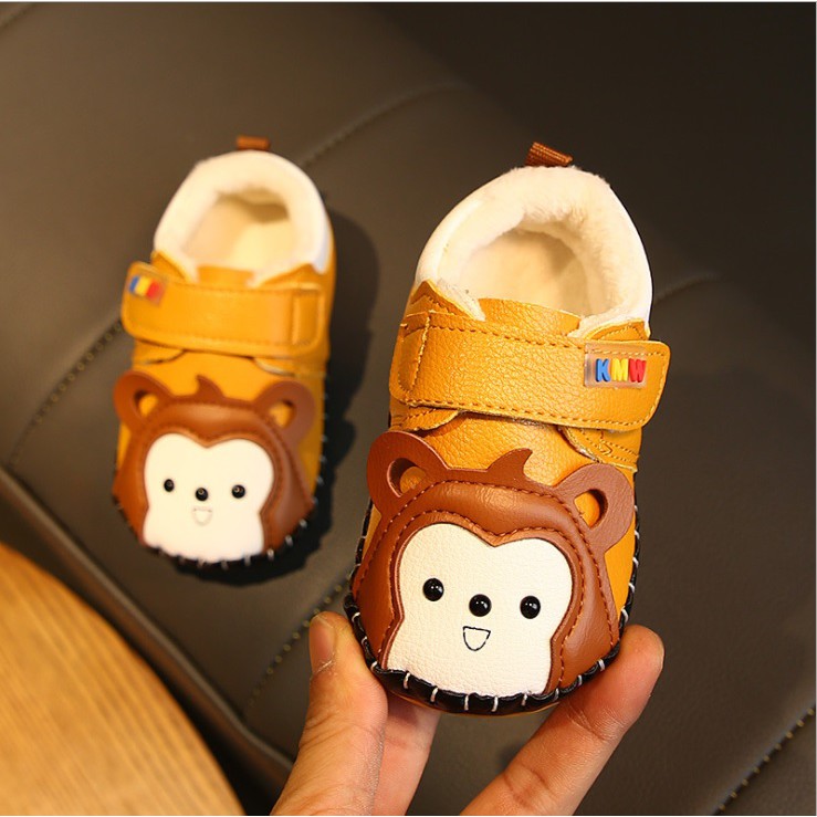 917- Sepatu bayi/anak import motif monyet kuning