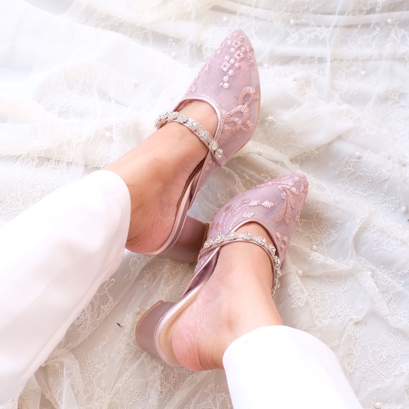 𝐂𝐄𝐋𝐋𝐄𝐍𝐄 • YOURA LACE Heels / sepatu brukat hak 5 cm wedding shoes