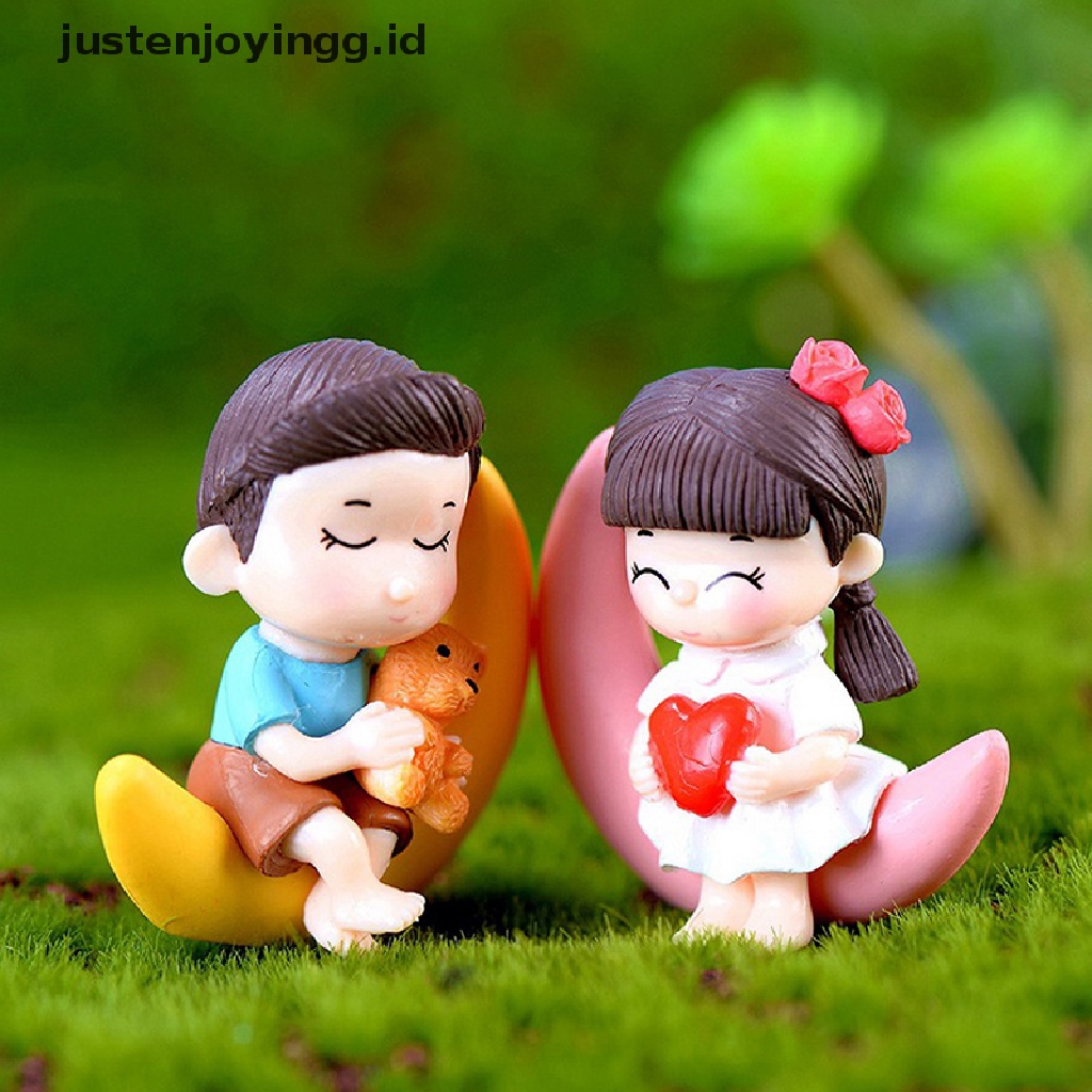 Miniatur Figure Pasangan Bulan Untuk Dekorasi Taman Rumah Boneka