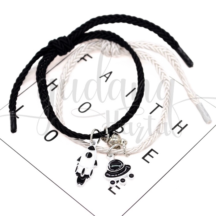 Gelang BFF Couple SET ISI 2 Rocket Ufo Bangle Motif Astronot GH 205362