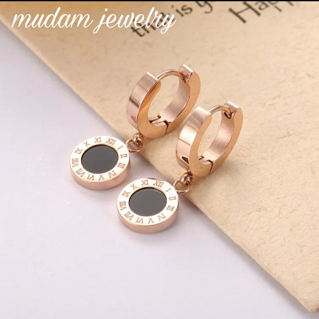 Anting Jepit Titanium B&lt;lgr Huruf Romawi Bulat Untuk Wanita Warna Rose Gold, Gold dan Silver