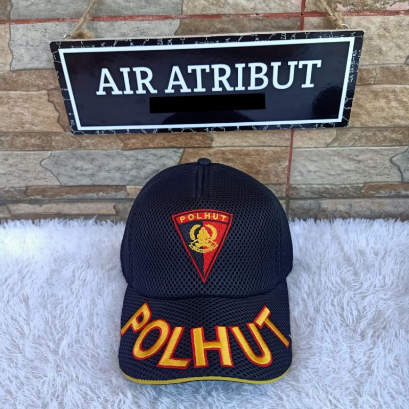 TOPI POLHUT LOGO SEGITIGA