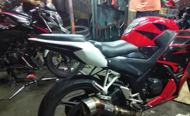 Striping Cbr 150 R Old 2006 Variasi Dan Ori - 25+ Inspirasi Keren Jual