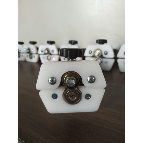 Alat potong / merapikan HPL bukan virutex / varotex