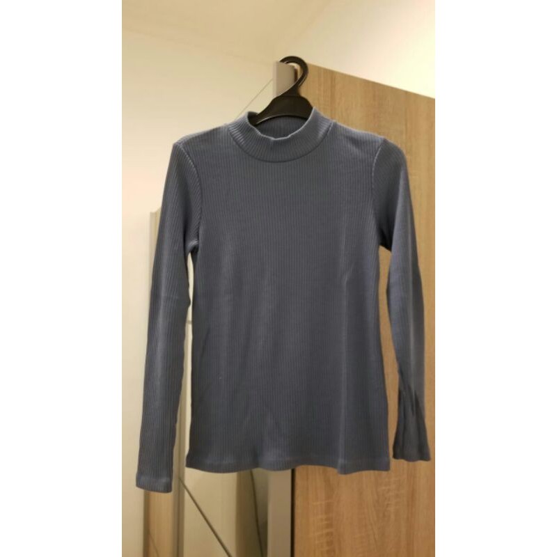 PRELOVED UNIQLO SWEATSHIRT SWEATER KAOS LENGAN PANJANG WANITA