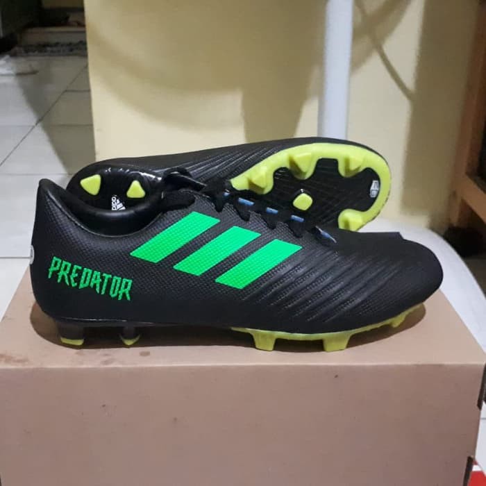 DISKON.. SEPATU BOLA ADIDAS PREDATOR KOMPONEN
