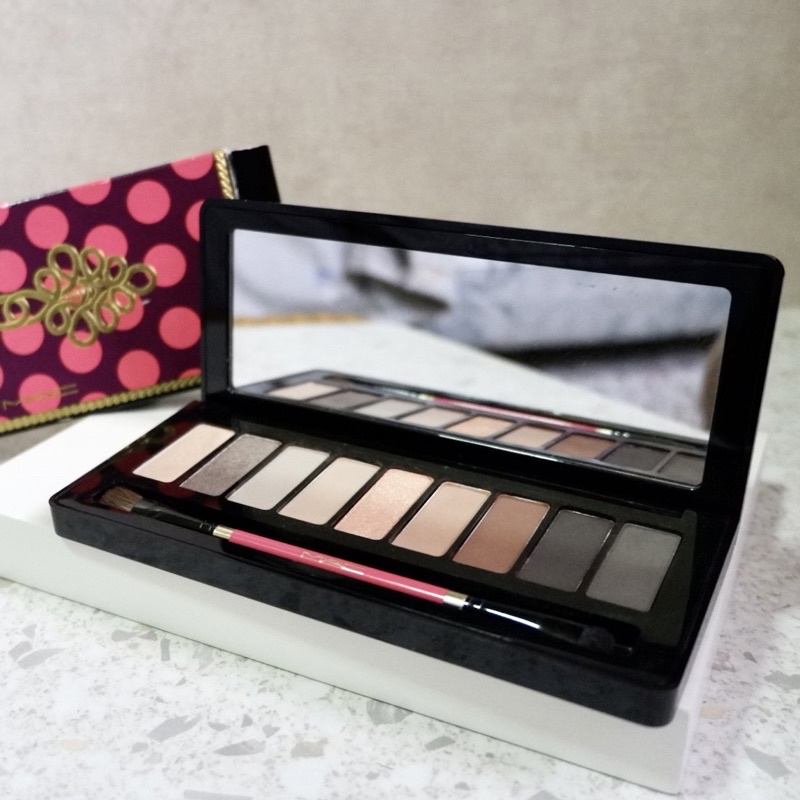 [PRELOVED] Mac Cosmetics Eyeshadow Pallete - Nutcracker Edition, Original, Nude Color