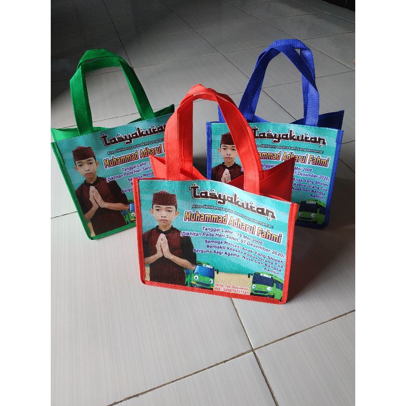

Tas souvenir kotak khitan