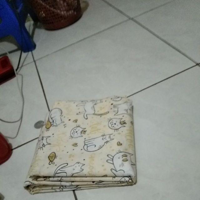 Mow Mow Cat - Kain Sprei Katun Lokal Meteran Grow