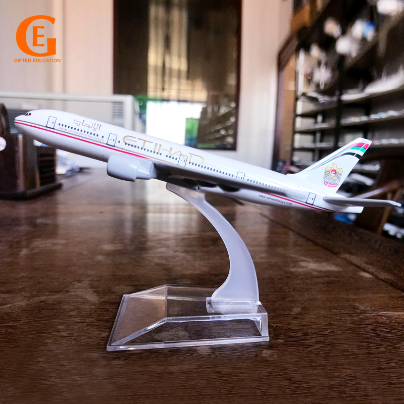 Etihad B777 Mainan Model Pesawat Terbang Airline Boeing 777 Bahan Metal Die-cast 16CM Untuk Hadiah