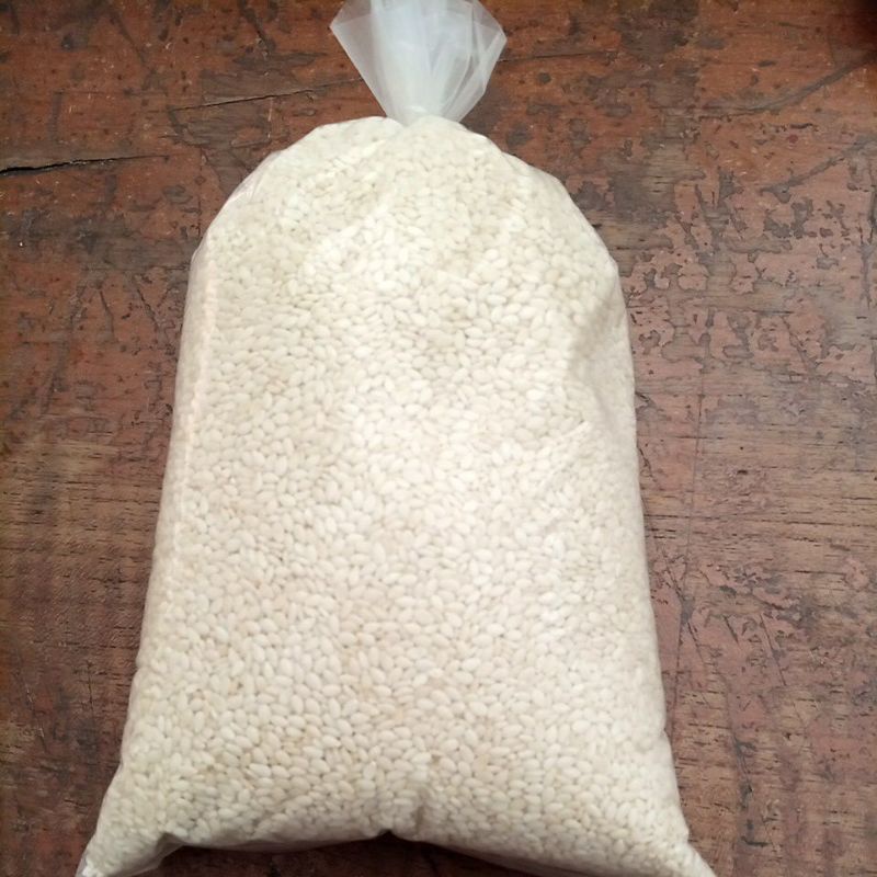 

Wijen Putih Number One 100 gr / 250 gr