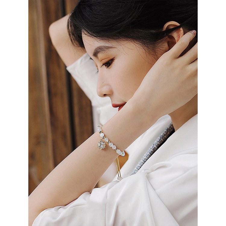 Gelang Liontin Geometris Aksen Opals Zircon Gaya Korea Untuk Wanita