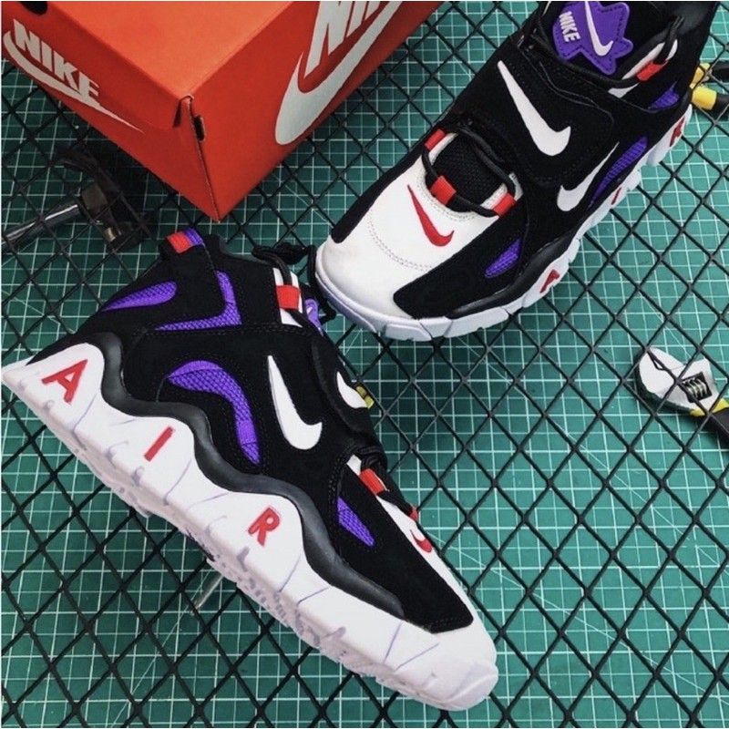 NIKE AIR BARRAGE MID QS
