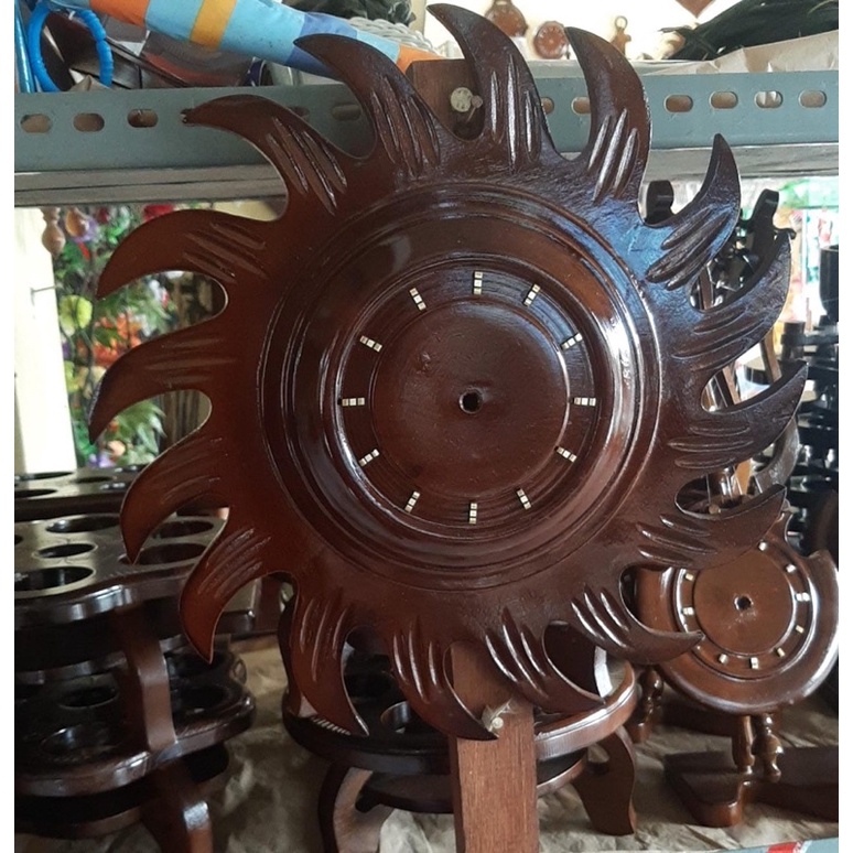 Jam dinding unik kayu jati