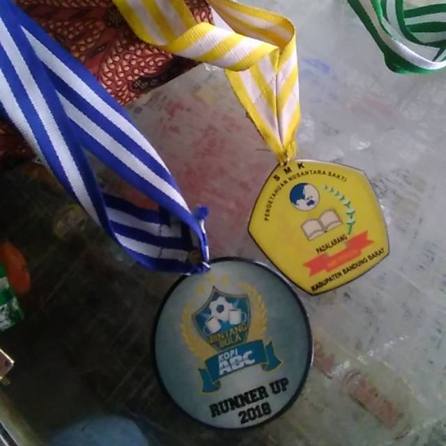 Medali resin, MEDALI, WISUDA, MEDALI MURAH, MEDALI ALMUNIUM