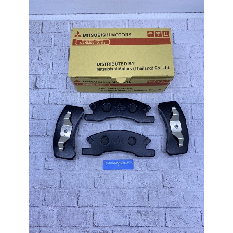 KAMPAS REM DEPAN MITSUBISHI MIRAGE  BRAKE PAD MIRAGE 4605B005 THAILAND