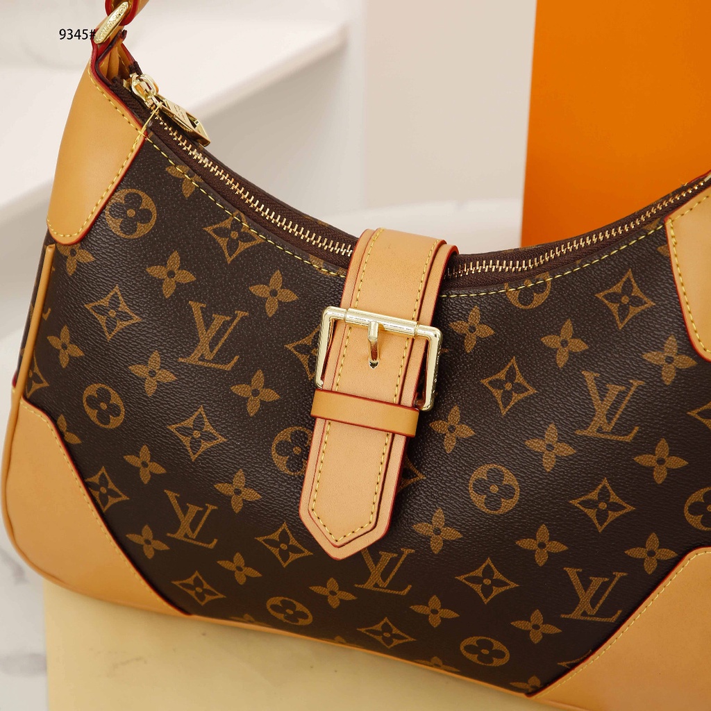 Louis Vuitton Buckle Hobo Shoulder Bag in Monogram #9345