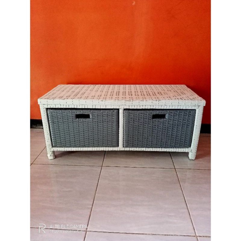 lemari laci 2 samping rotan sintetis