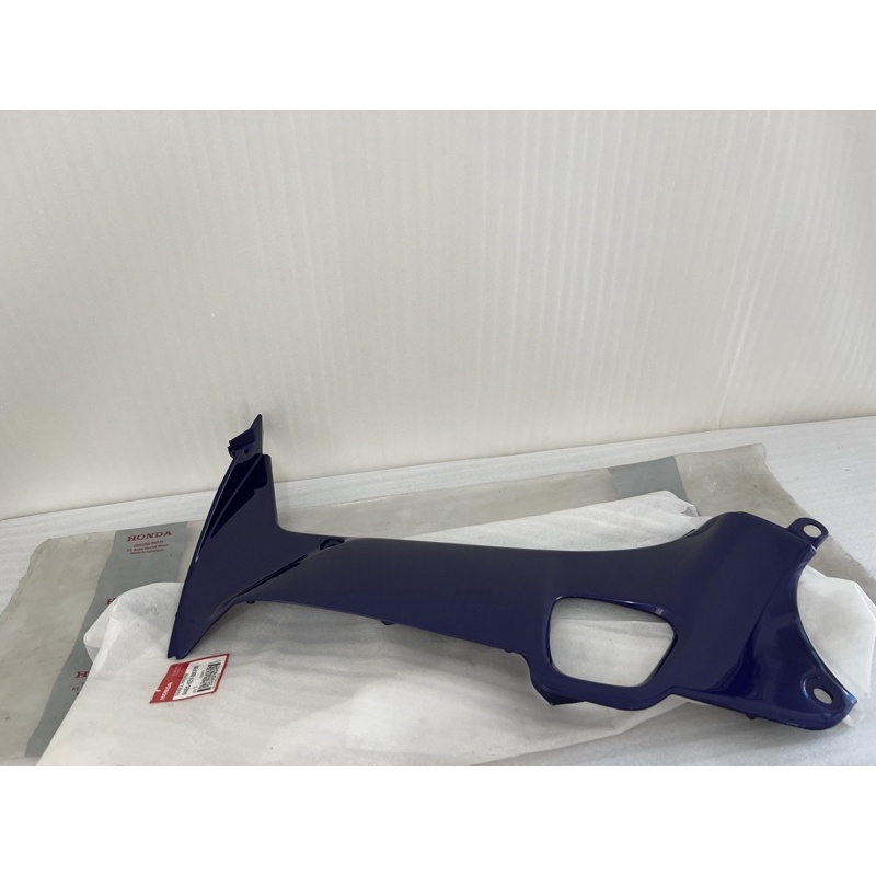 Cover Sayap tebeng legshield Dalam Kiri HONDA Supra Old lama - Supra x  ungu ORIGINAL 64450-KEV-880F