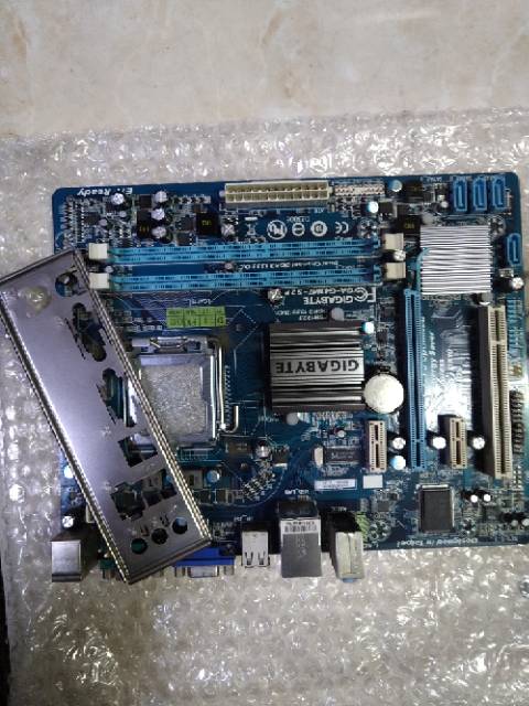 Paket mainboard lga g41 DDR3 prosesor core 2 duo e8500 plus fan - Asus Gigabyte