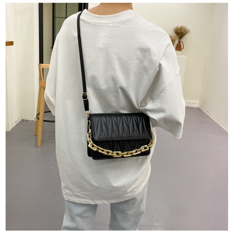 Tas Slempang Fashion Wanita Bahan Kulit PU Dengan Tali Rantai Style Korea Tas Bahu Shoulder Bag Hand Bag Wanita Cewek Fashion Elegan Simple Model Terbaru Kulit korea tas selempang wanita kekinian  COD Azgalery T218