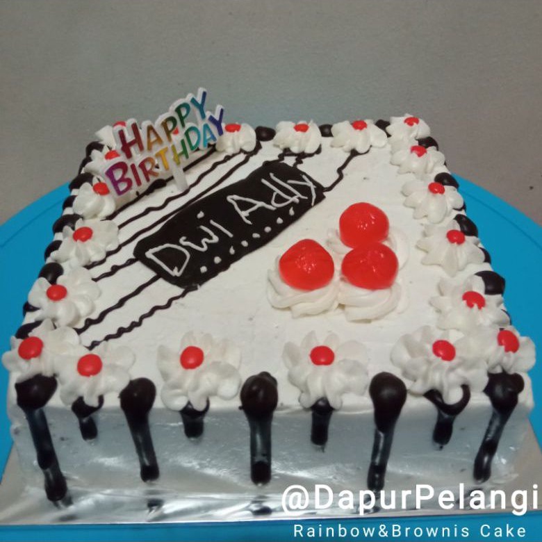 

Kue ulang tahun murah/ Cake Ultah/ Kue Tart/ Size 18x18