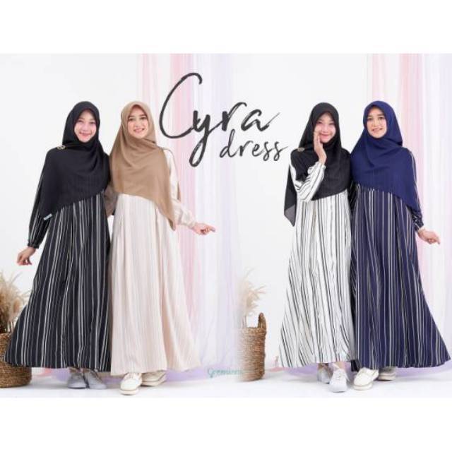 Cyra dress Greenism , (Broken White XL)