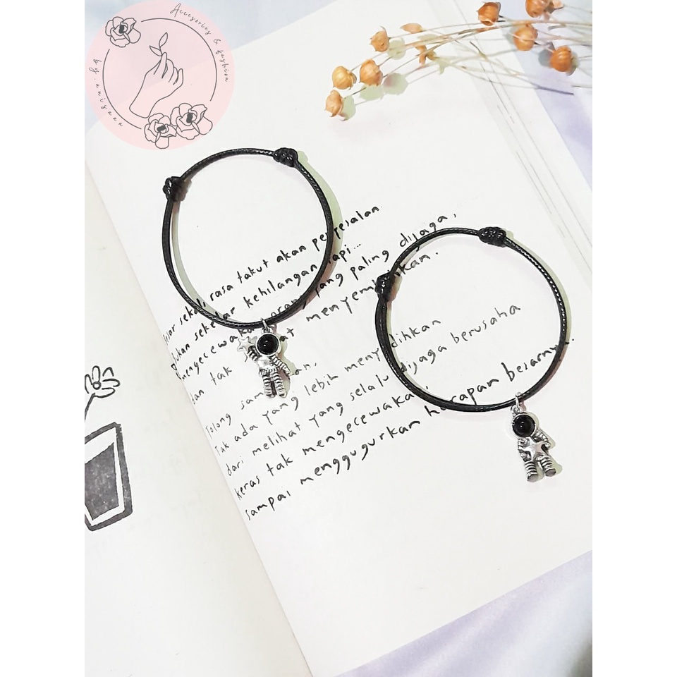 Gelang couple astronot | gelang astronot | gelang couple | gelang magnet | gelang couple pasangan