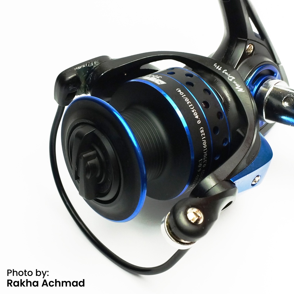 Reel Pancing Daido Draco 3000 (Red/Blue) Extra Handle!
