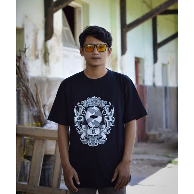 Kaos Budaya Kaos Urip Iku Urup Kaos Seniman Indonesia Kaos Kesenian Kaos Budaya Jawa