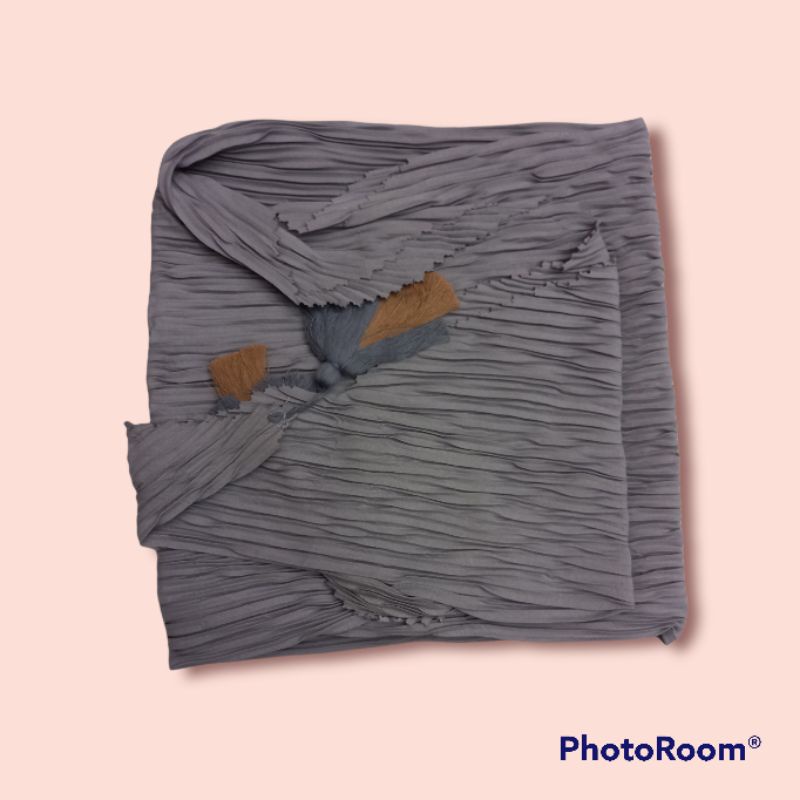 jilbab segi empat plisket jambol-Abu polos voal