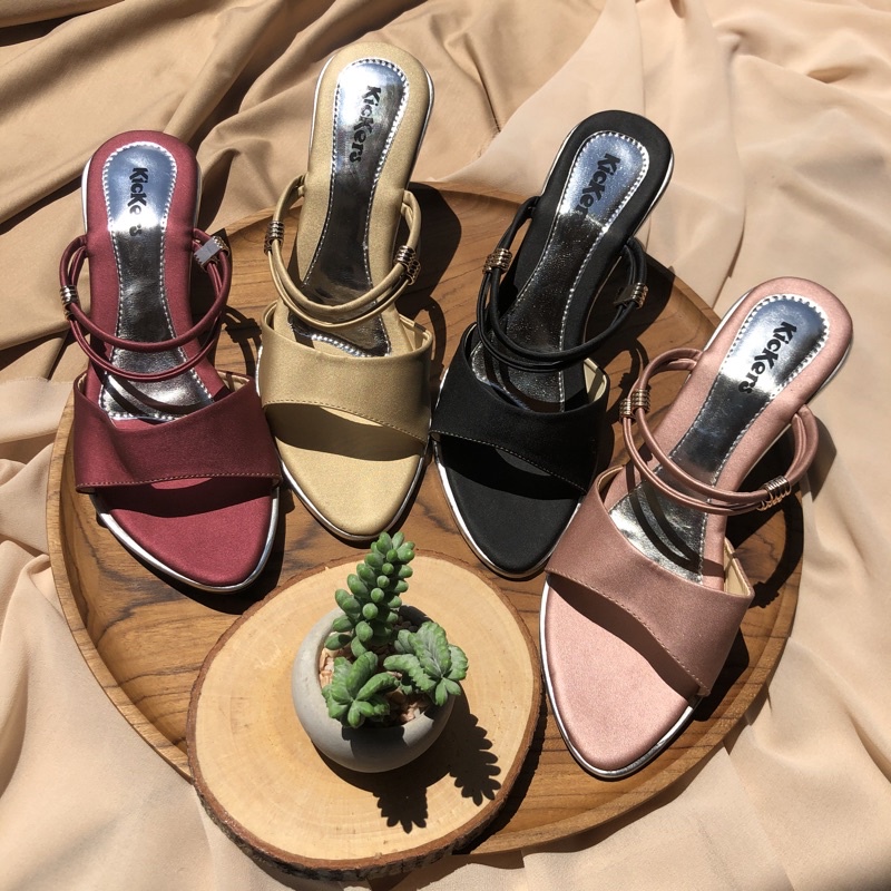 PUTRI HEELS 1 HIGHHEELS SANDAL SENDAL CEWEK WANITA SLOP PESTA FORMAL CANTIK TERMURAH TERLARIS SANDAL HIGH HEELS WANITA GLITER 5cm HAK LANCIP TERBARU KEKINIAN SENDAL HELS PUMP PEREMPUAN DEWASA SLOP MEWAH ELEGAN TERBARU