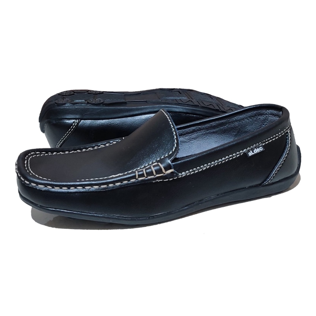 Sepatu Slip On Pria Hitam Polos Aldeo P01 Slop Tanpa Tali Full Black Sneakers Casual Laki Laki Dewasa Terbaru Buat Kerja Dan Santai