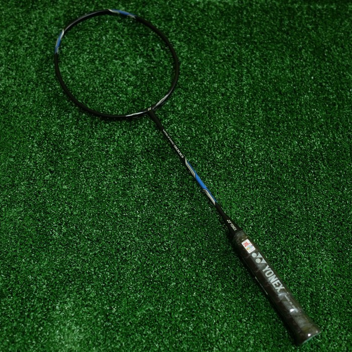 Raket Yonex Voltric 9000  Raket Only   Berkualitas