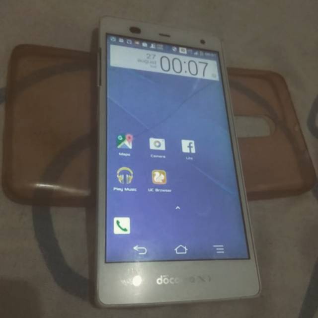 Fujitsu f01f Kitkat 4g 2/32 minus