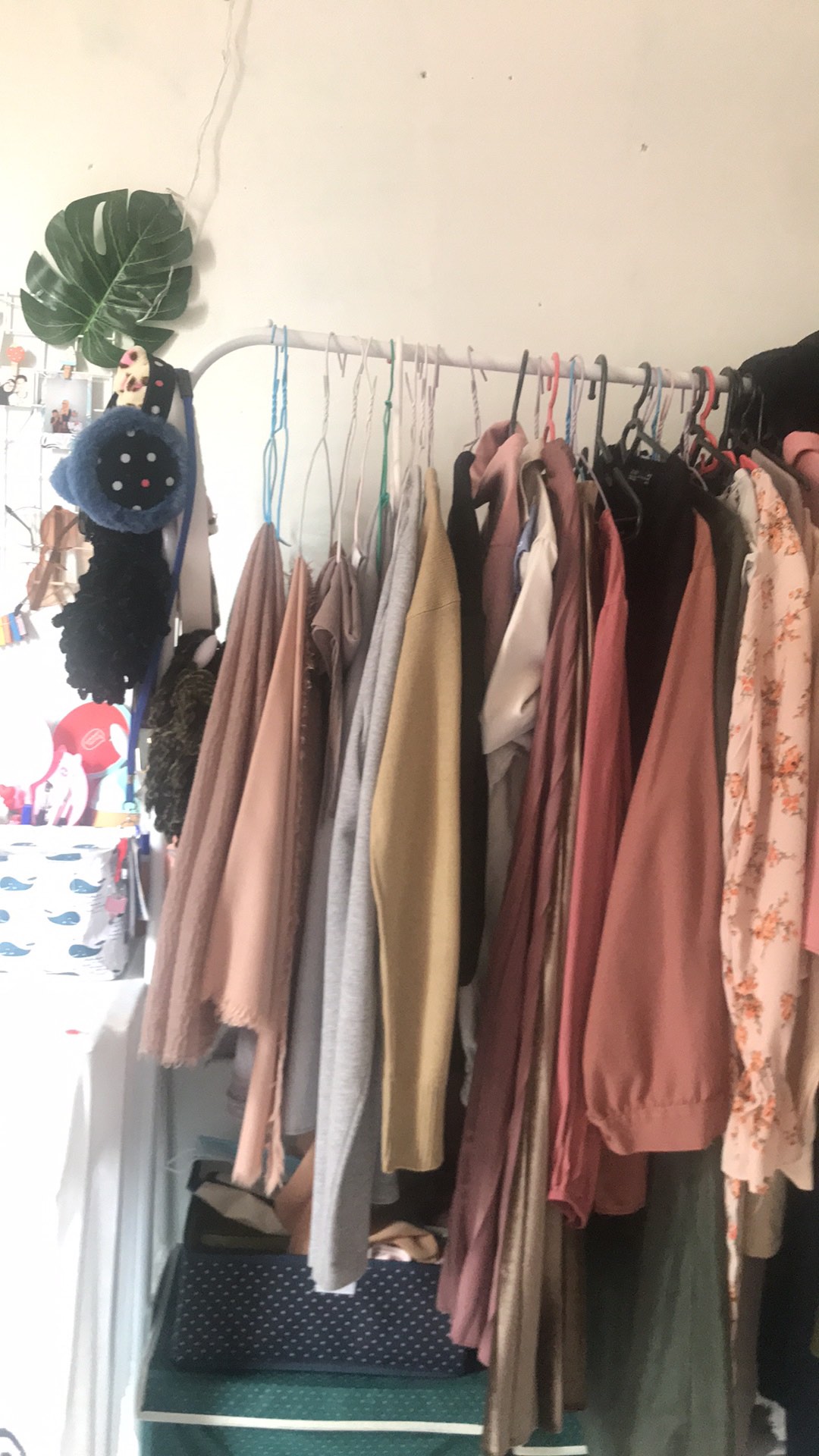 Gantungan Baju Rak Lemari Jemuran Stand Hanger Tempat Pakaian Sepatu Single Bahan Besi