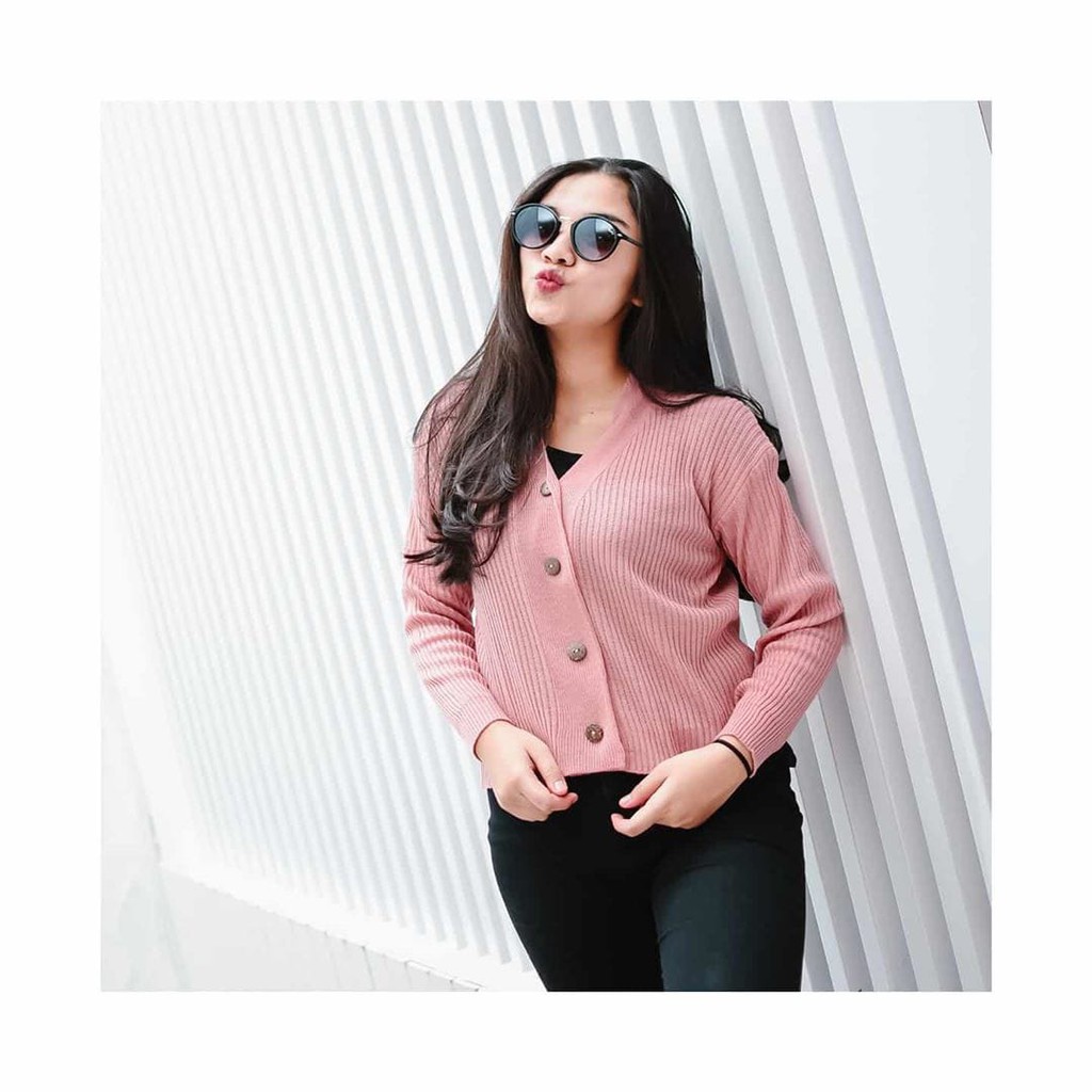 CARDIGAN RAJUT SALUR KANCING BATOK / Cardigan Rajut Crop / Cardigan Kancing Batok
