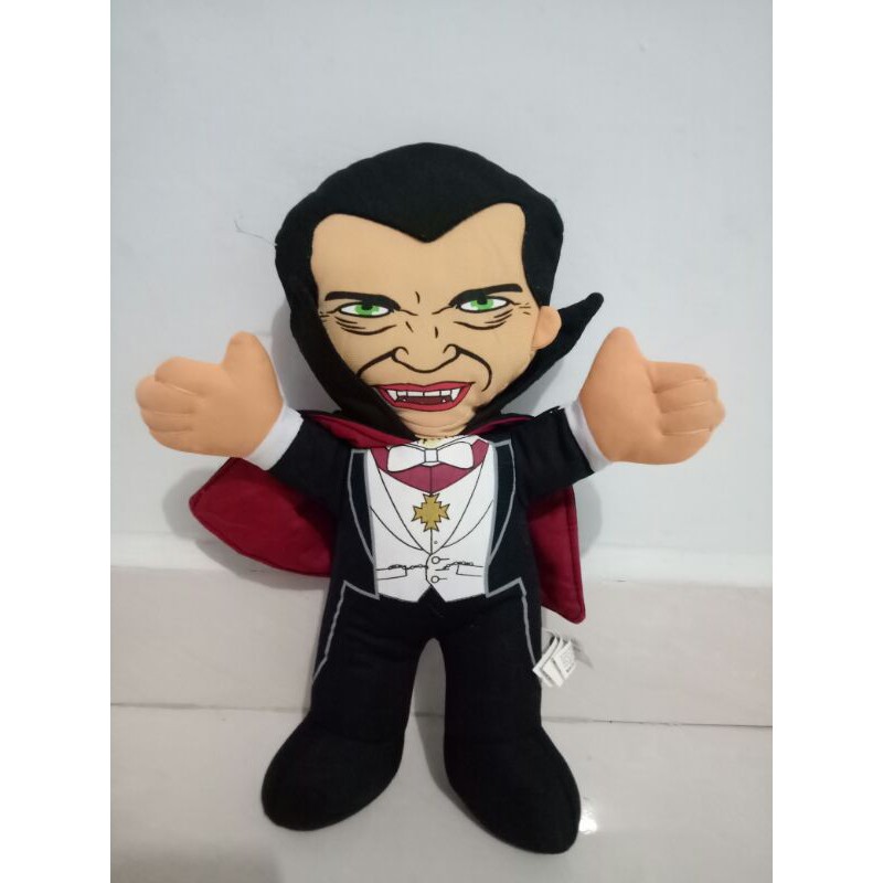 Boneka Monster Drakula