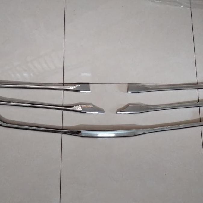 Grill Ornametnt Grand Innova 2012-2013 Diskon