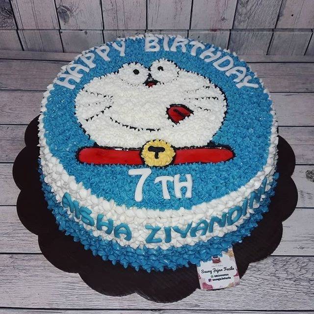 

Kue ultah doraemon cake karakter kue ulang tahun coklat vanilla