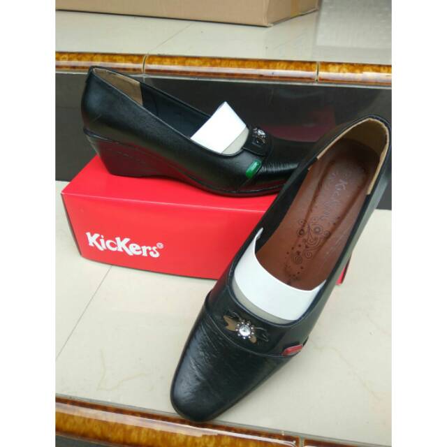 

KICKERS KANTOR