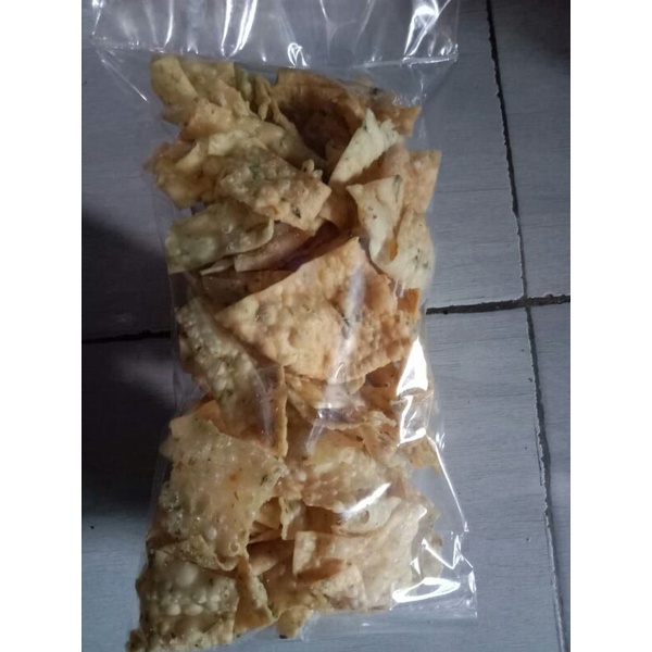 

Pangsit Bawang kriuuk kriuuk Si Cinta