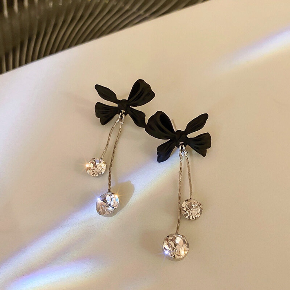 1 Pasang Anting Tusuk Gantung Desain Pita Besar Warna Hitam Hias Berlian Untuk Wanita