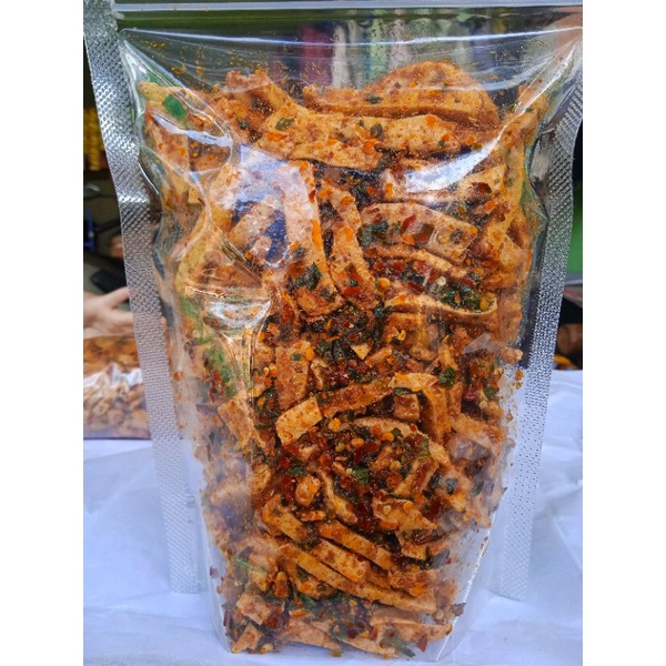 

BASRENG PEDAS DAUN JERUK ISI 230 GRAM/BUMBU BASAH/RENYAH DAN GURIH