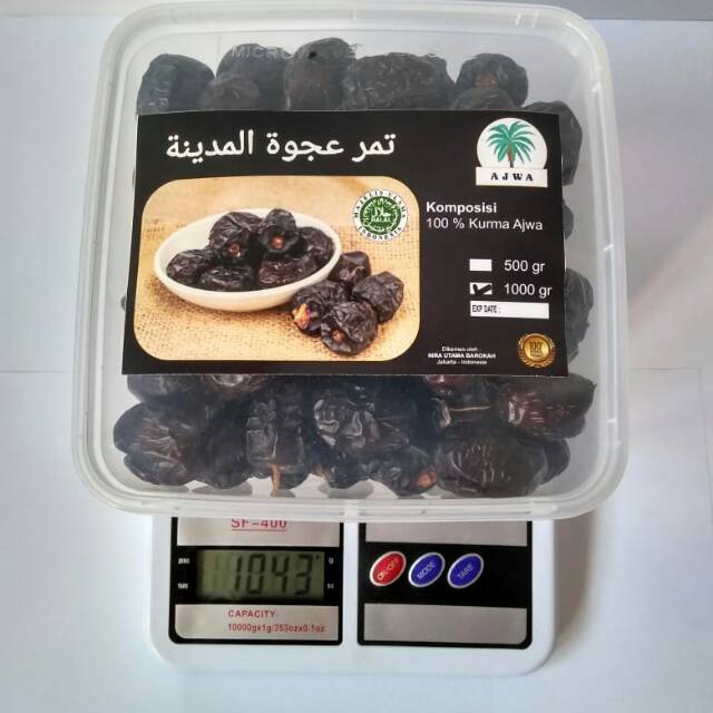 

Kurma Ajwa Kurna Nabi Kemasan 1000 gr Kurma terlaris Premium Quality