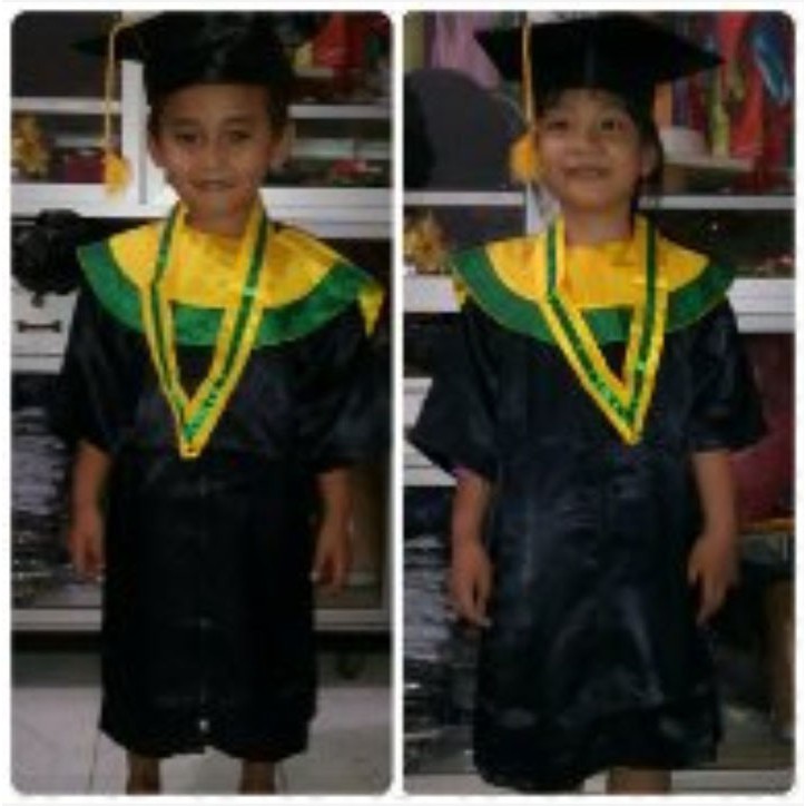Pakaian Toga Wisuda Baju Anak TK SD SMP SMA Kuliah Set BAHAN SATIN dengan topi samir kalung tanpa medali di foto itu hanya contoh saja