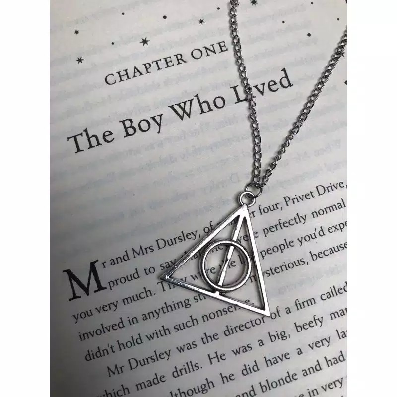 Kalung Rantai Bandul Segitiga /Lingkaran Ala Harry Potter / Vintage untuk Wanitaforeveryoung.co.id